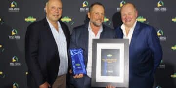 Stuart Harrison was awarded ASTT Trenchless Person of the Year. Image: Prime Creative Media
